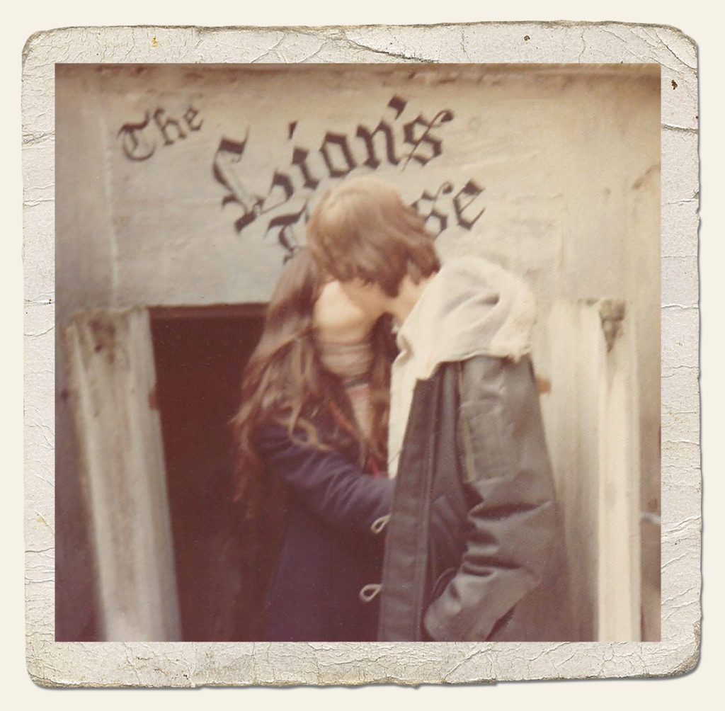 Joyce and John Salter falling in love at St. Olaf College