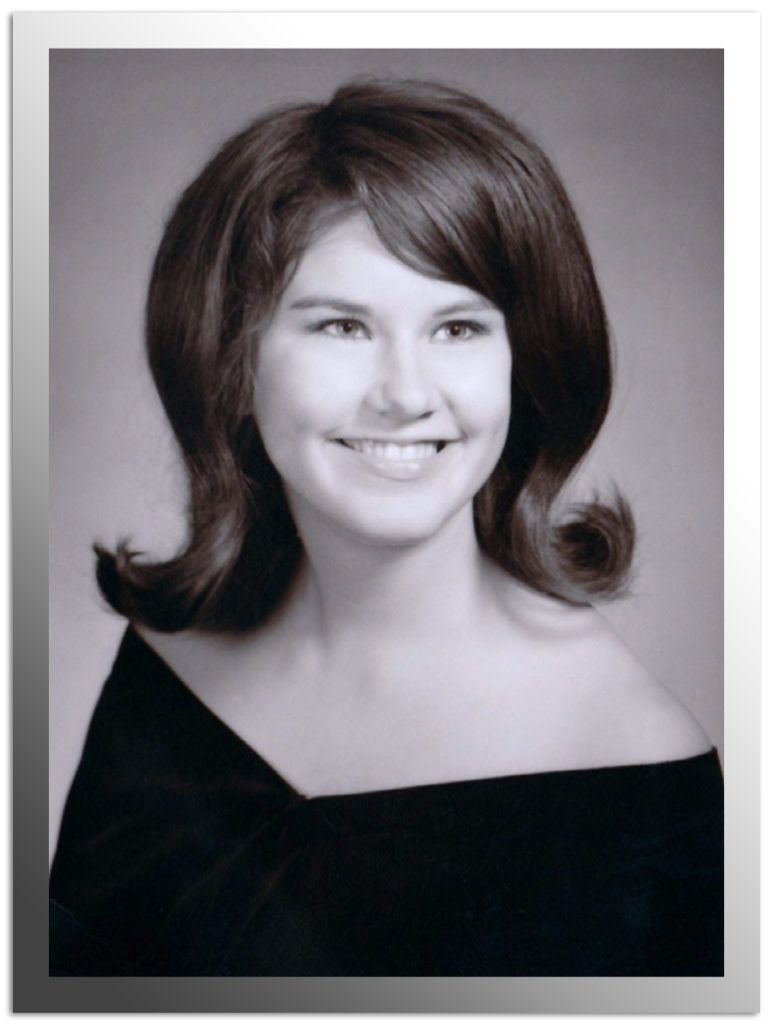 Kathleen Knutsen Senior Picture